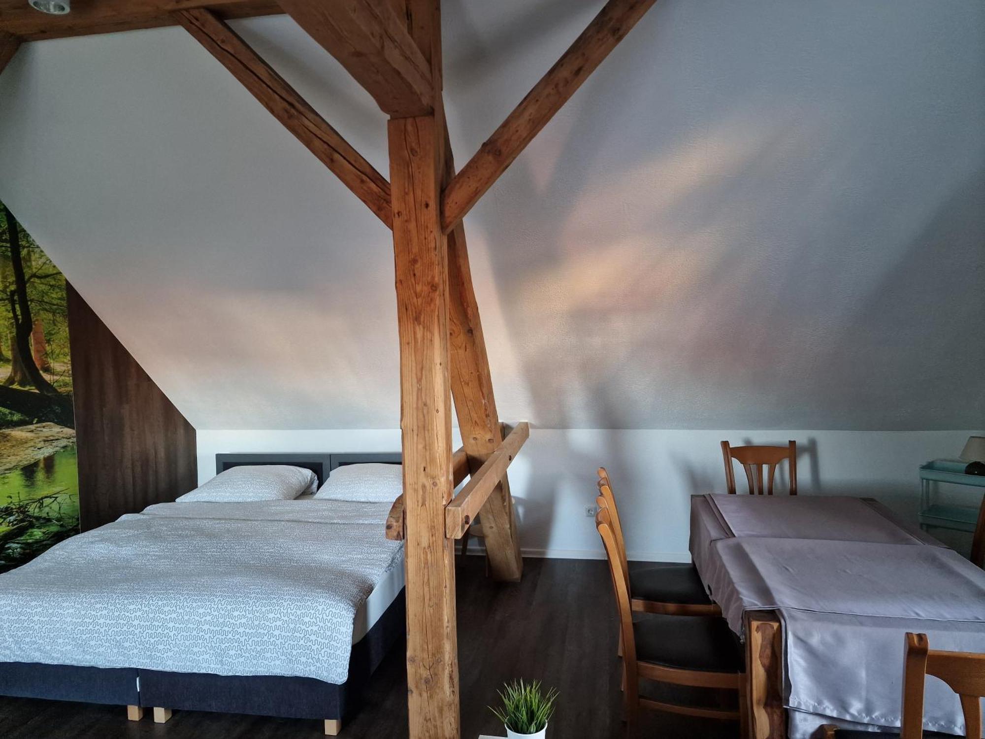 Zur Sonne "Gasthaus-Bar-Events" Poppenhausen Zewnętrze zdjęcie